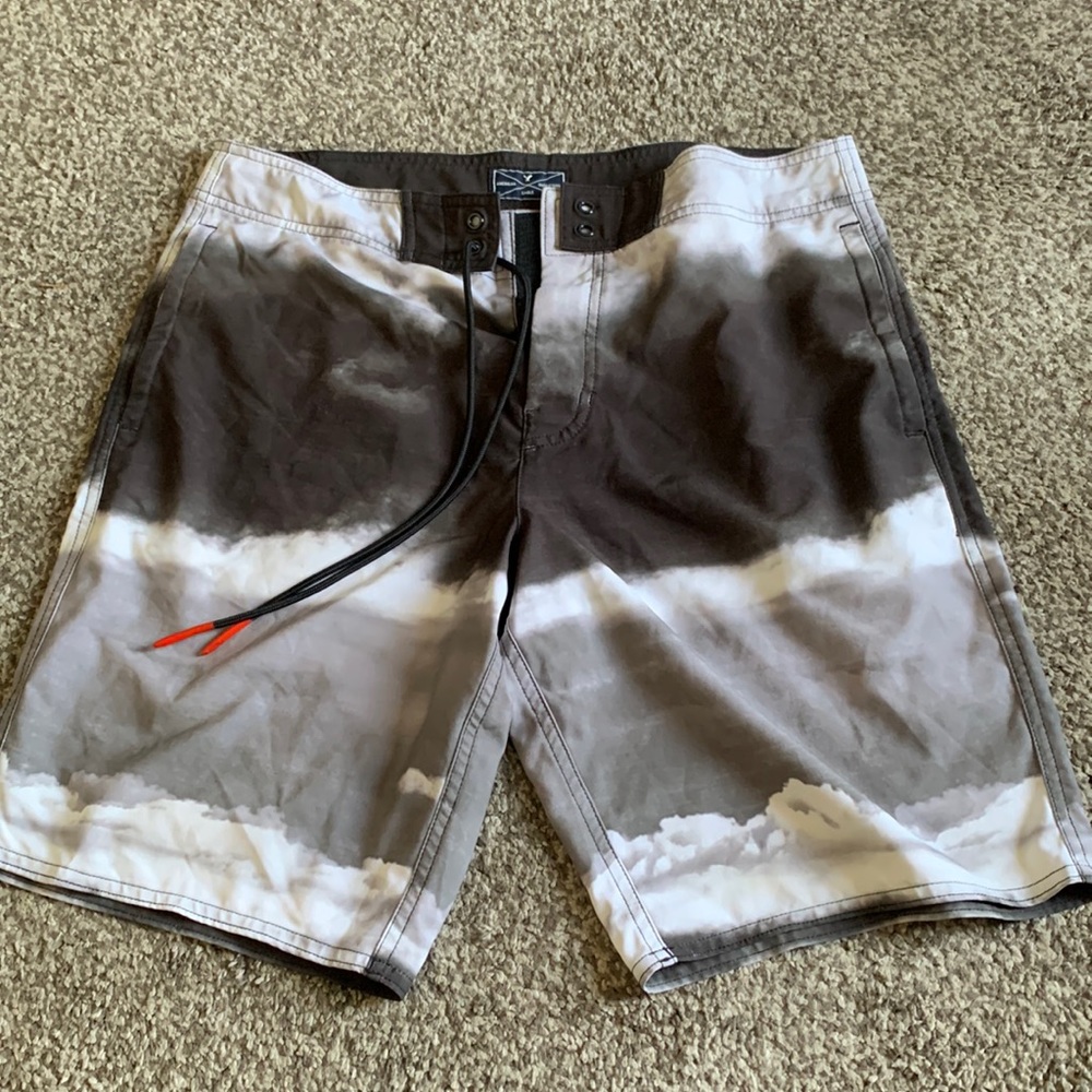 American Eagle men’s swim trunks